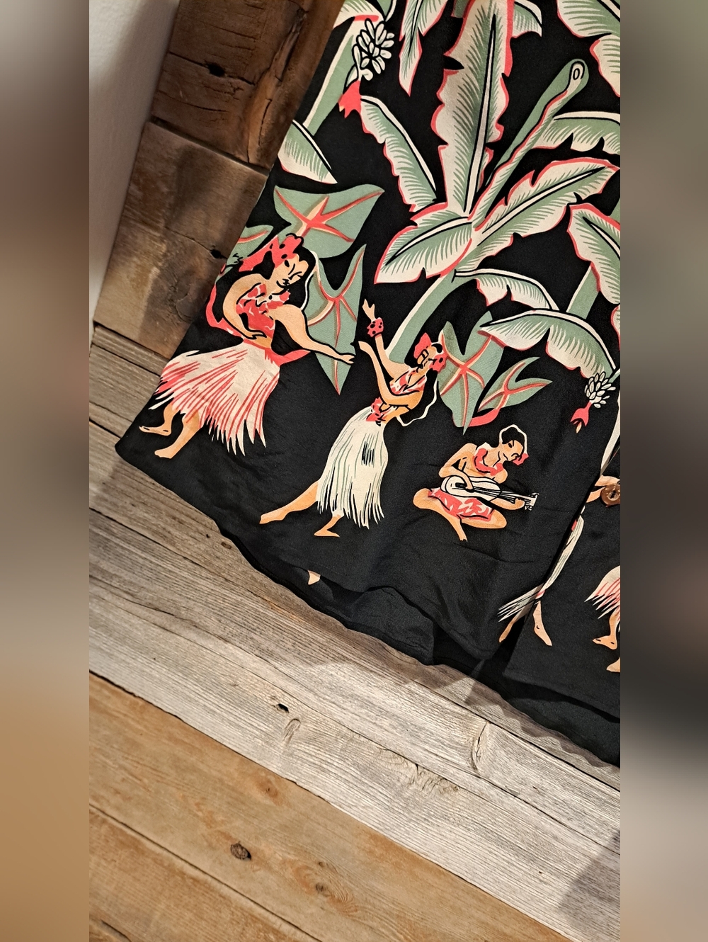 RARE VINTAGE AVANTI 100% SILK HAWAIIAN ORIGINALS ALOHA SHIRT Hula Girls - Picture 5 of 5